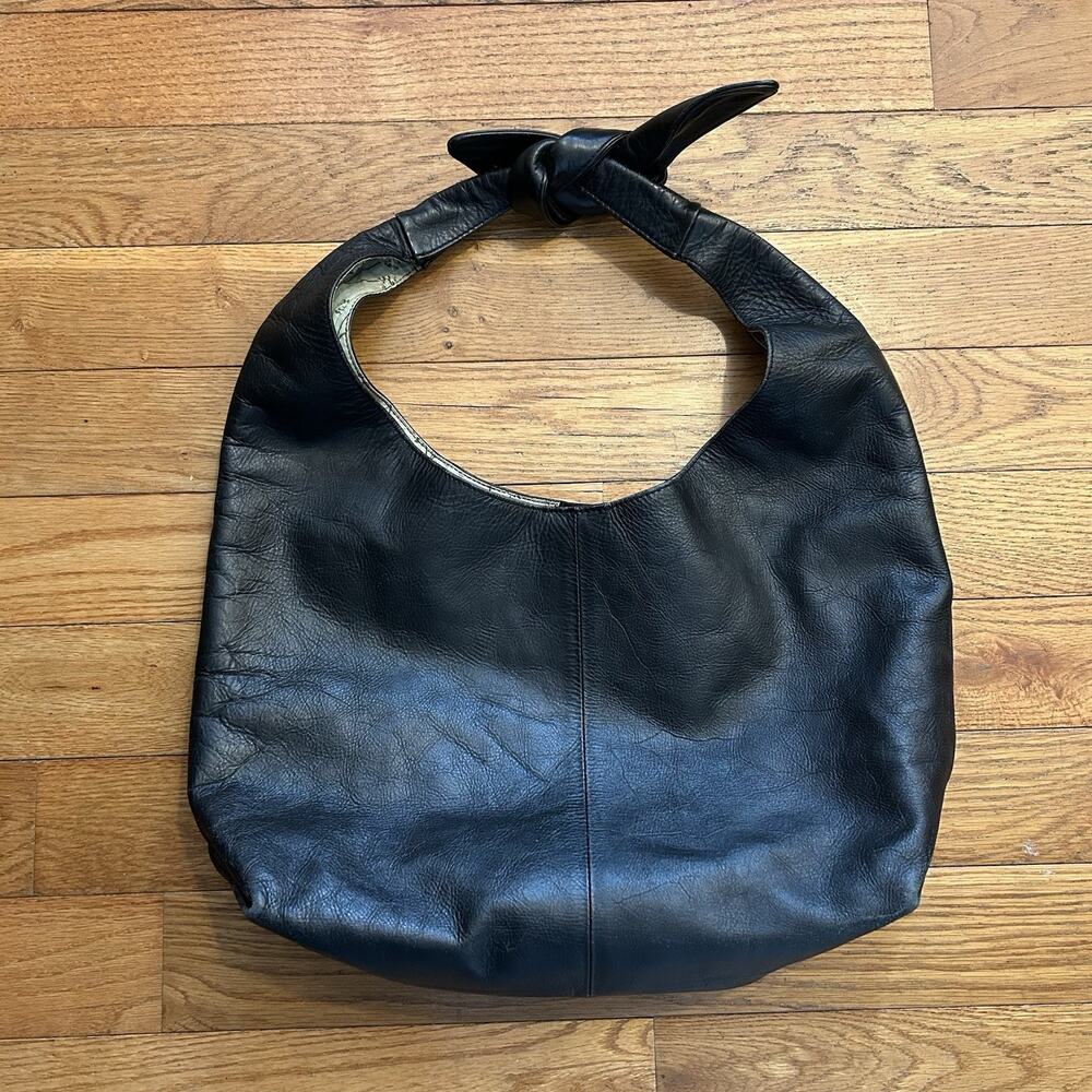 Vintage Black Leather Floral Lined Slouchy Hobo Knotted Strap Shoulder Tote Bag